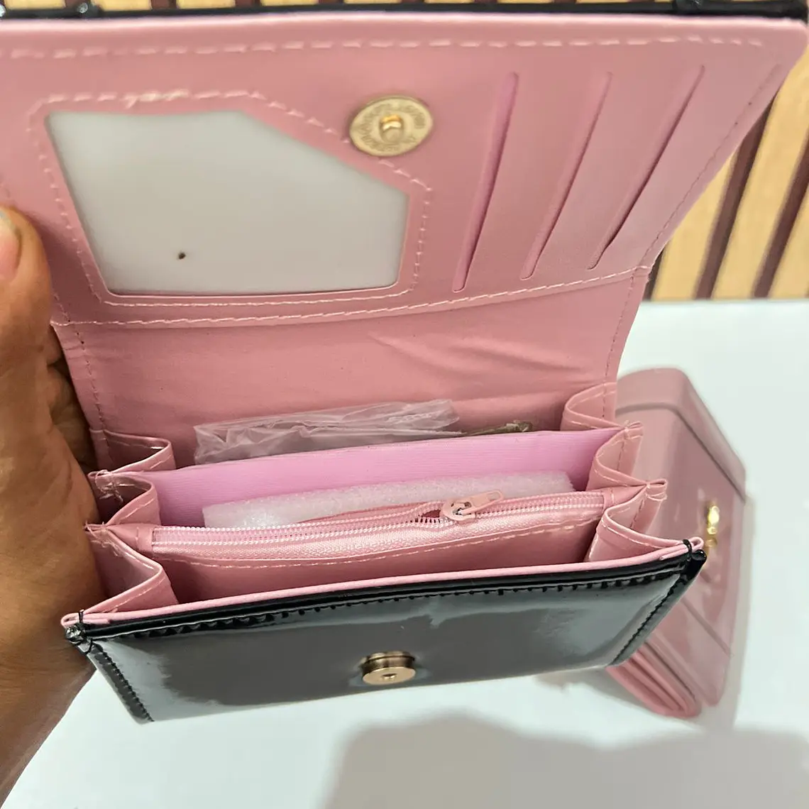 CARTERA CHAROL MOÑO MOD: WGT5-69  🎀 10