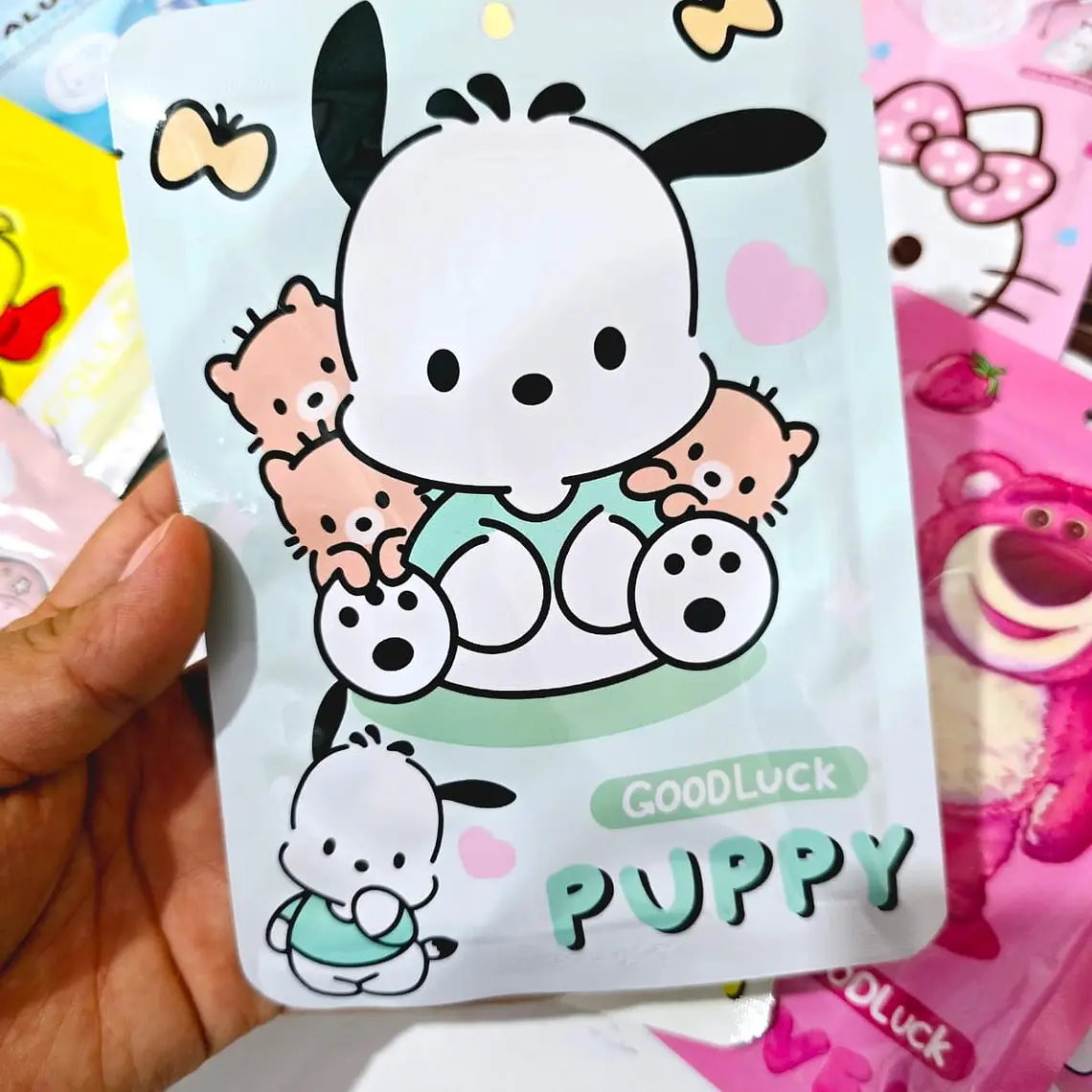 PAQ DE 10 MASCARILLAS KAWAII SURTIDAS AL AZAR 3