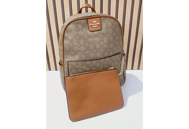 MOCHILA JUVENIL IMITACIÓN COACH MOD# JZ-081
