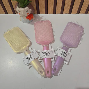 PEINE CUADRADO U OVALADO PARA EL CABELLO (ADULTO) MOD# W-JF-90 O 91