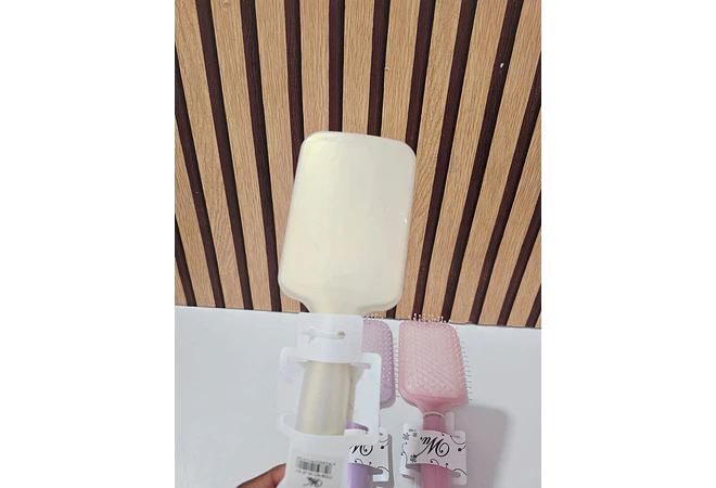 PEINE CUADRADO U OVALADO PARA EL CABELLO (ADULTO) MOD# W-JF-90 O 91