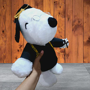 PELUCHE SNOOPY CON LENTES Y TOGA GRADUACIÓN 🎓  MOD#06
