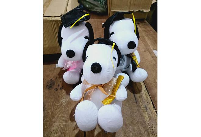 PELUCHE SNOOPY MOÑO GRADUACIÓN  MOD# 07