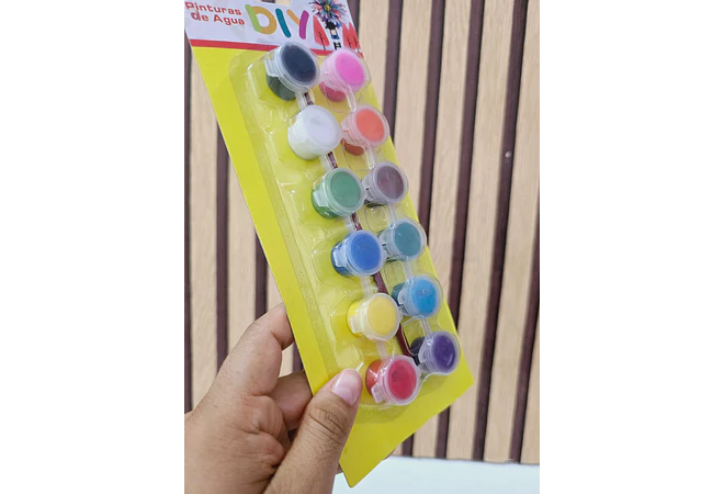 SET ACUARELA PIGMENTOS YUCAI MOD# B-9006YH