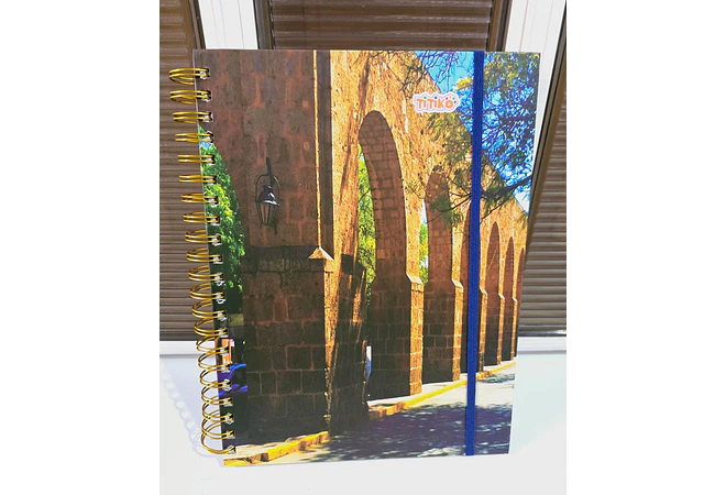 RAYA LIBRETA PROFESIONAL GRANDES CON 200 HOJAS DE PASTA DURA MOD# TK-0135BJ