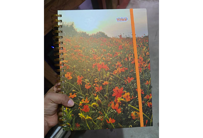 RAYA LIBRETA PROFESIONAL GRANDES CON 200 HOJAS DE PASTA DURA MOD# TK-0135BJ
