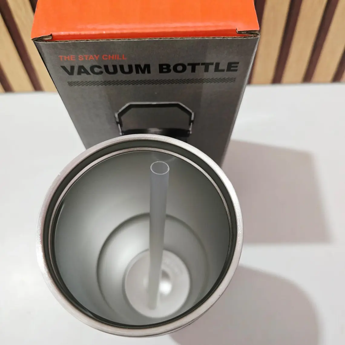TERMO CON ASA VACUUM STAINLESS STEEL DE 850ML MOD# FAB-31 18