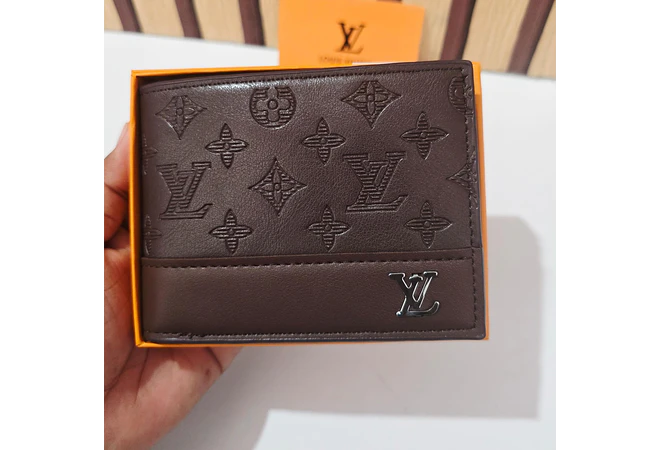 CARTERA IMITACIÓN LOUIS VUITTON DISEÑO TEXTURIZADO MOD# SUP-12161