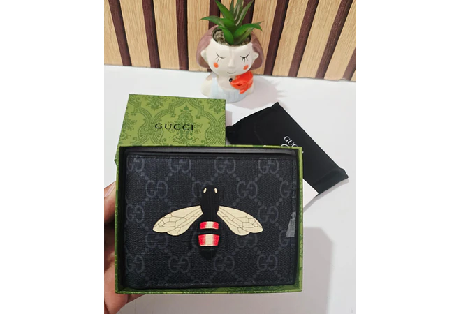CARTERA PARA CABALLERO GUCCI & BURBERRY MOD# 12162