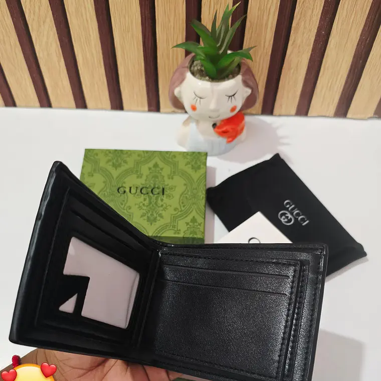CARTERA PARA CABALLERO GUCCI & BURBERRY MOD# 12162 6