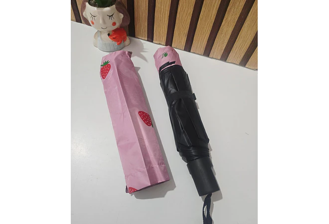 SOMBRILLA DE BOLSILLO DISEÑO FRESA O CEREZA MOD# 205🍓 🍒
