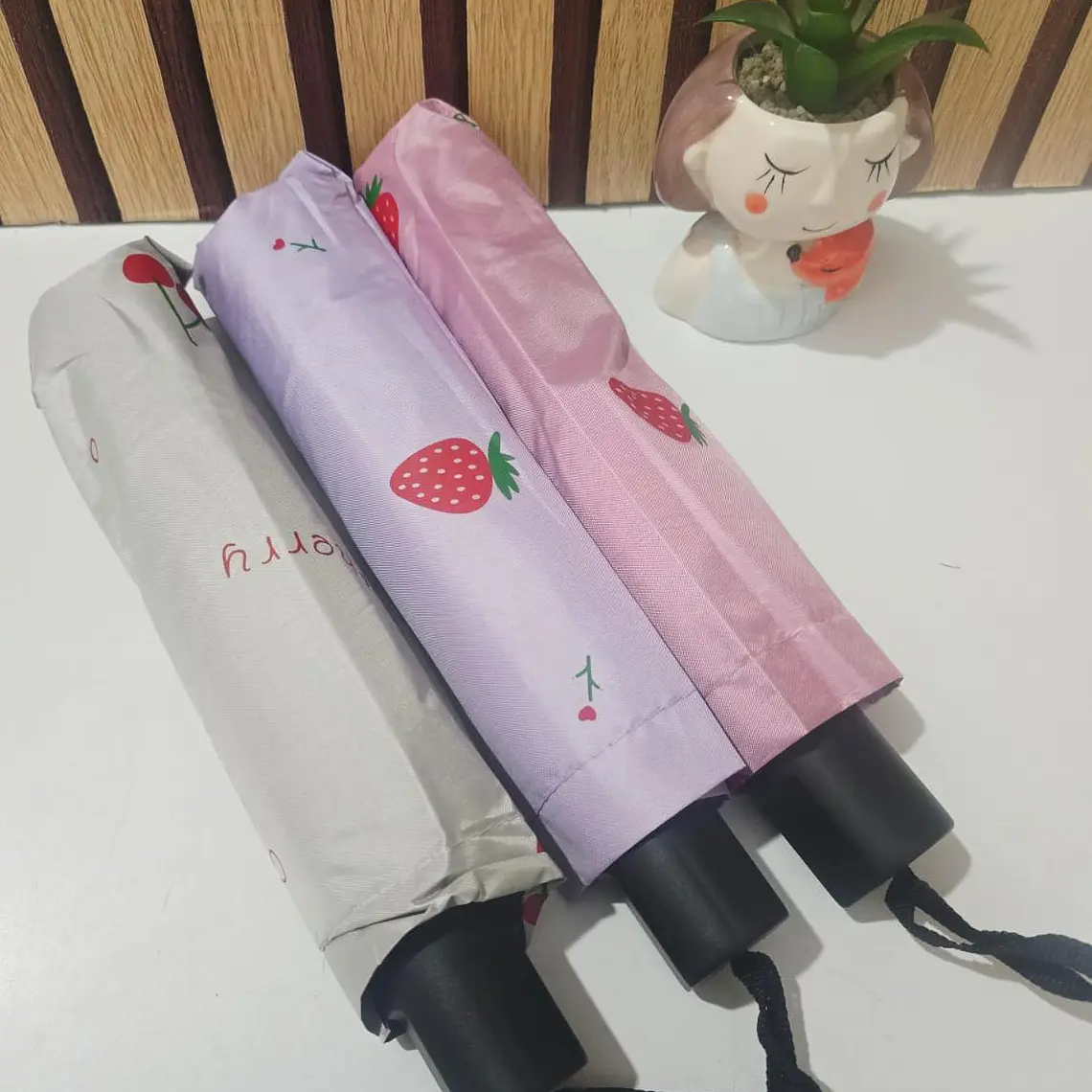SOMBRILLA DE BOLSILLO DISEÑO FRESA O CEREZA MOD# 205🍓 🍒 6
