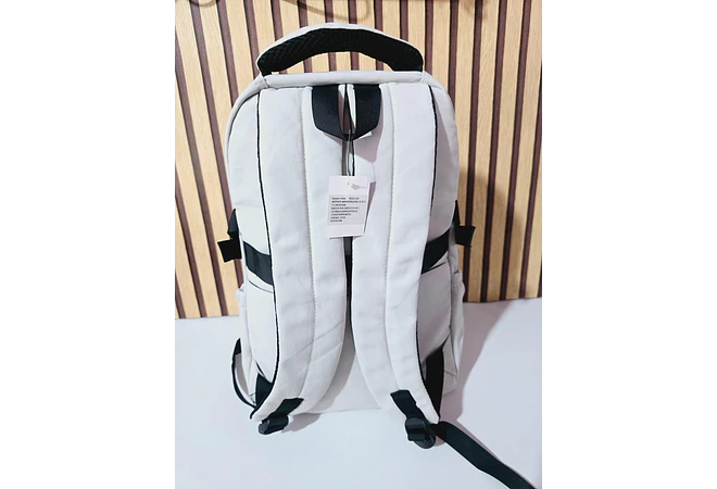 MOCHILA JUVENIL BULASKY 89 CON LLAVERO MOD# 6822