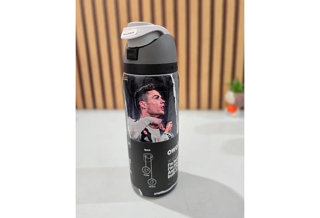 TERMO FREESIP OWALA DISEÑO CRISTIANO Y MESSI DE 1000ML MUNDIAL MOD# LML-066 ⚽