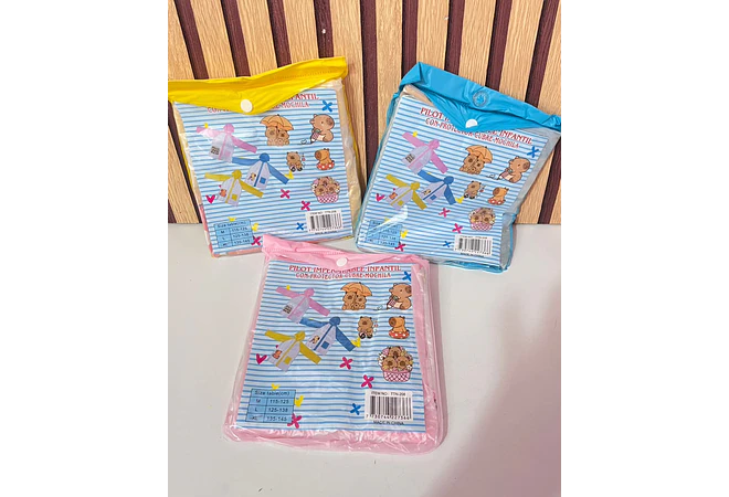 IMPERMEABLE INFANTIL DISEÑO CAPYBARA MOD #TTN-208