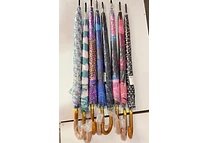 SOMBRILLA JUMBO CON 16 VARILLAS ,DOBLE FORRO MANGO DE MADERA VARIOS ESTAMPADOS MOD# S-33