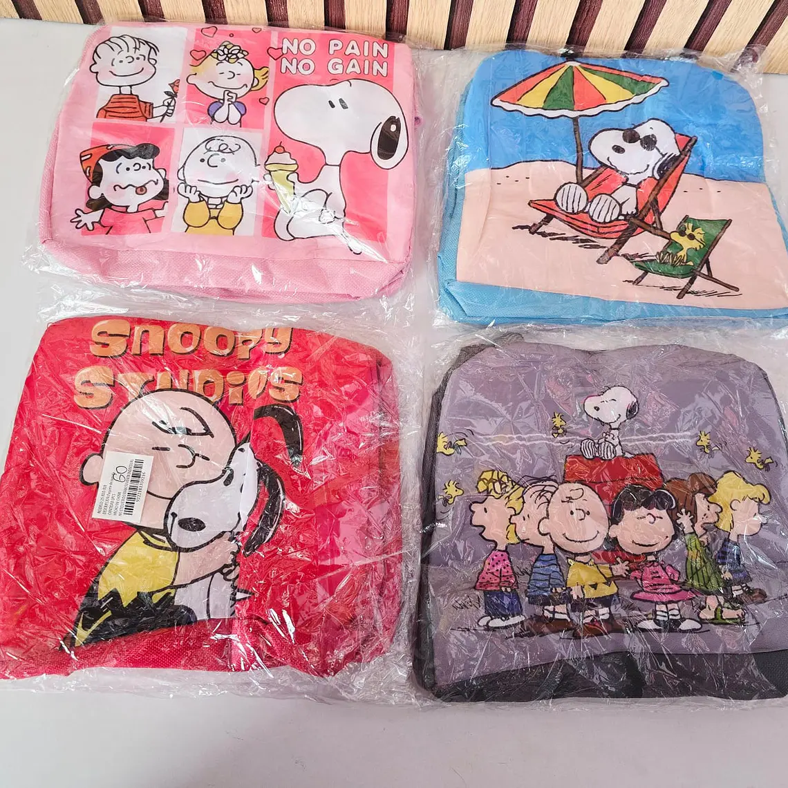 LONCHERITAS SNOOPY MOD #25-BDD-010 AL AZAR 9