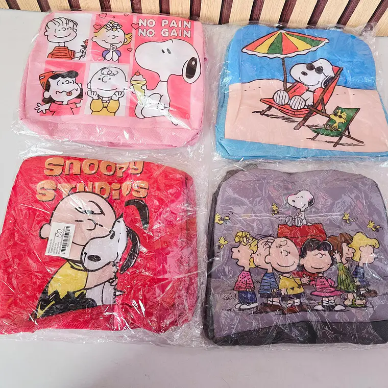 LONCHERITAS SNOOPY MOD #25-BDD-010 AL AZAR 9