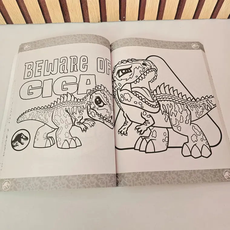 LIBRO PARA COLOREAR (JUMBO) 11