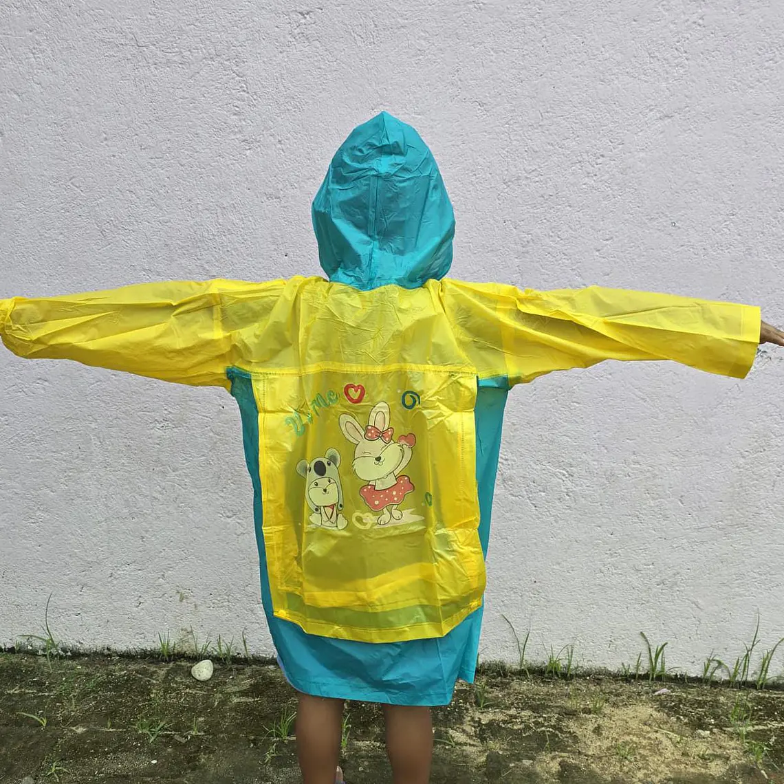 IMPERMEABLE PARA NIÑOS CON CAPUCHA Y AMPLIACIÓN PARA MOCHILA MOD# TH-168☔🌧️ 12