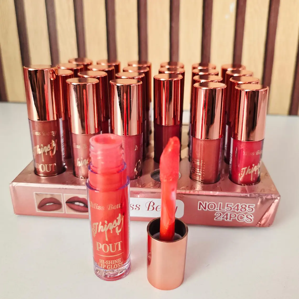 LIP GLOSS CON BRILLO MOD# L5485 3