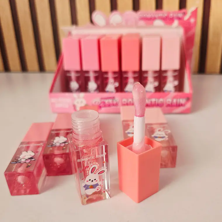 LIP GLOSS CON BRILLO (TRANSPARENTE) ROMÁNTIC RAIN MOD# R3068  🐇 2