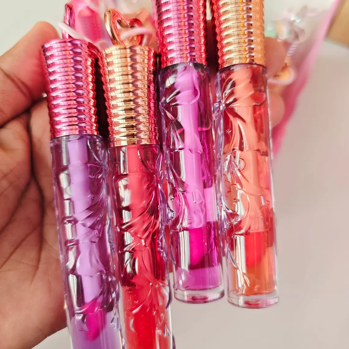 GLOSS PARA LABIOS CON COLGANTE MOD# LC536💋 4
