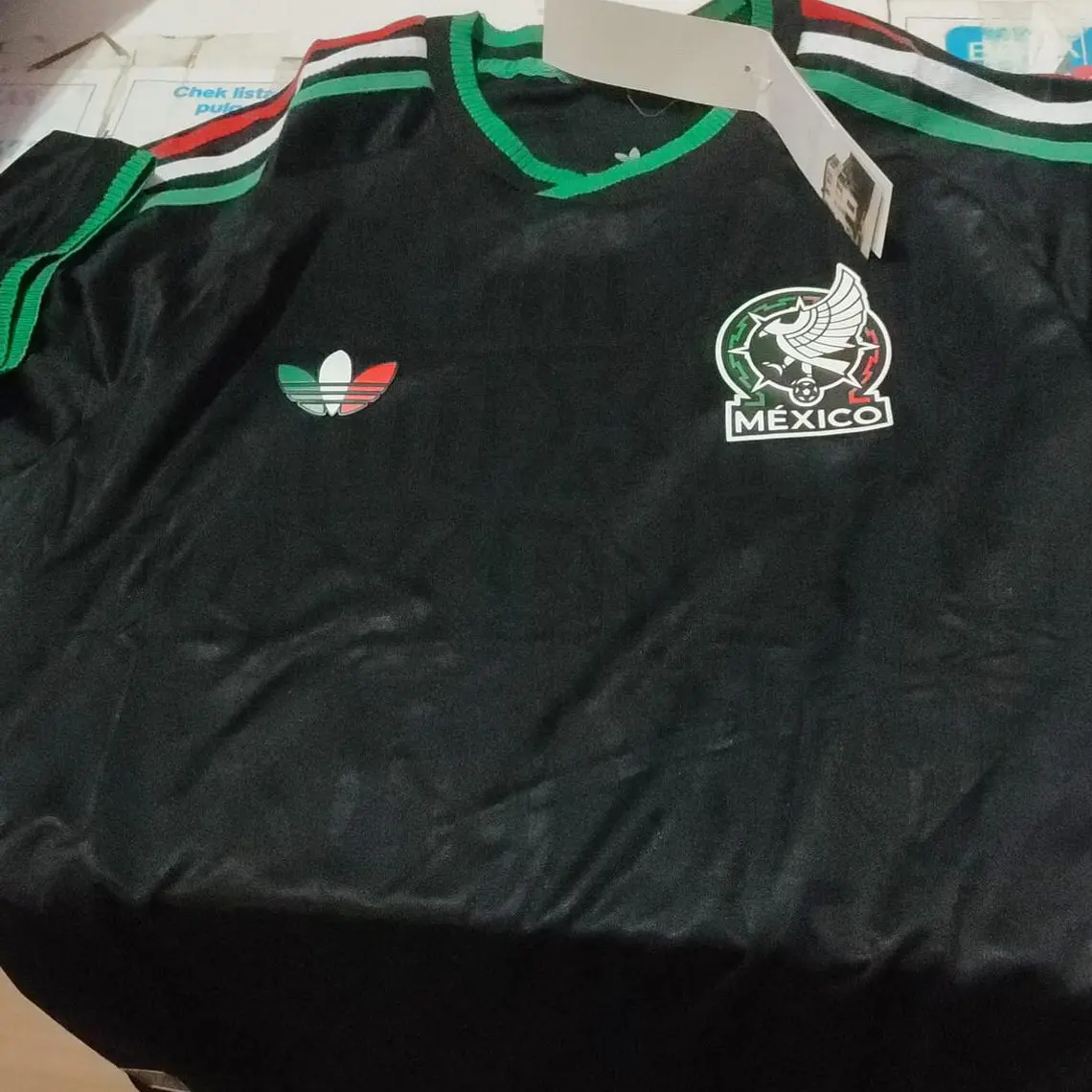 PLAYERA JERSEY MÉXICO JUGADOR NEGRA LOGOS PLASTIFICADOS  MUNDIAL 2