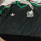 PLAYERA JERSEY MÉXICO JUGADOR NEGRA LOGOS PLASTIFICADOS  MUNDIAL - Miniatura 2