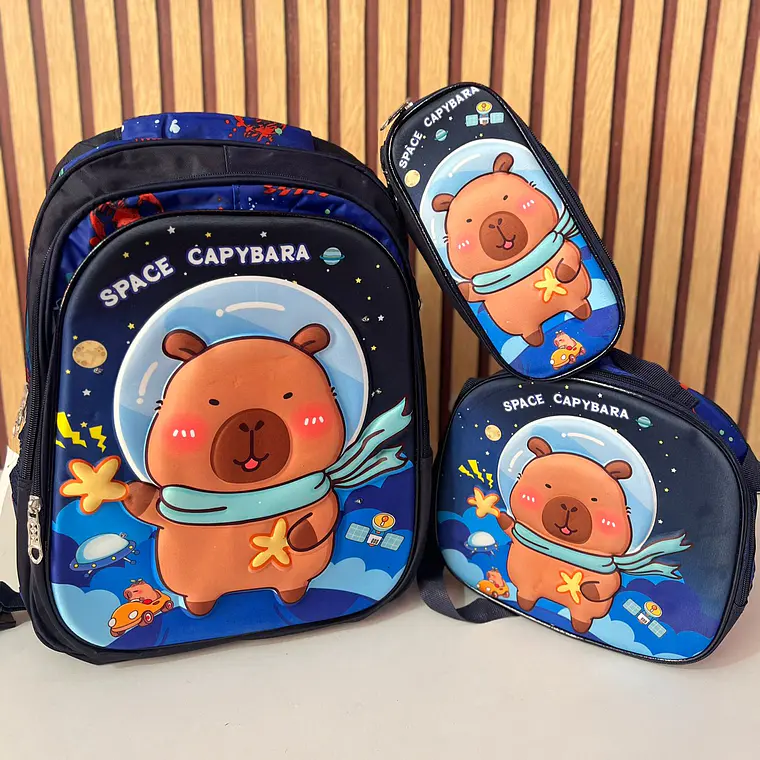 COMBO MOCHILA PARA PRIMARIA DISEÑO CAPIBARA AL AZAR MOD# FX25163-6 6
