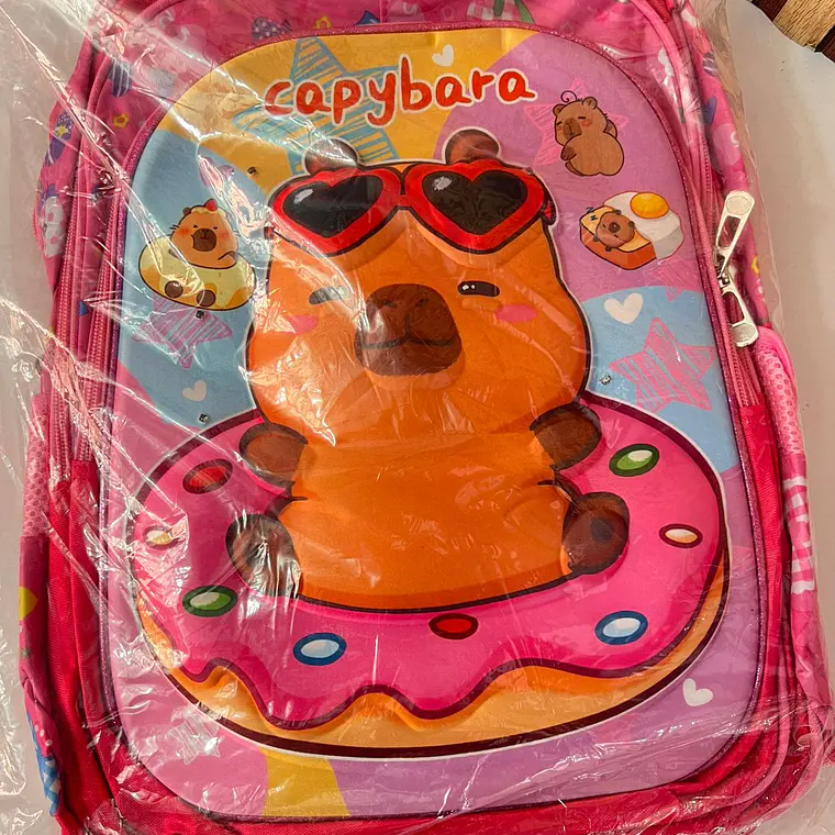 COMBO MOCHILA PARA PRIMARIA DISEÑO CAPIBARA AL AZAR MOD# 25163-7 3
