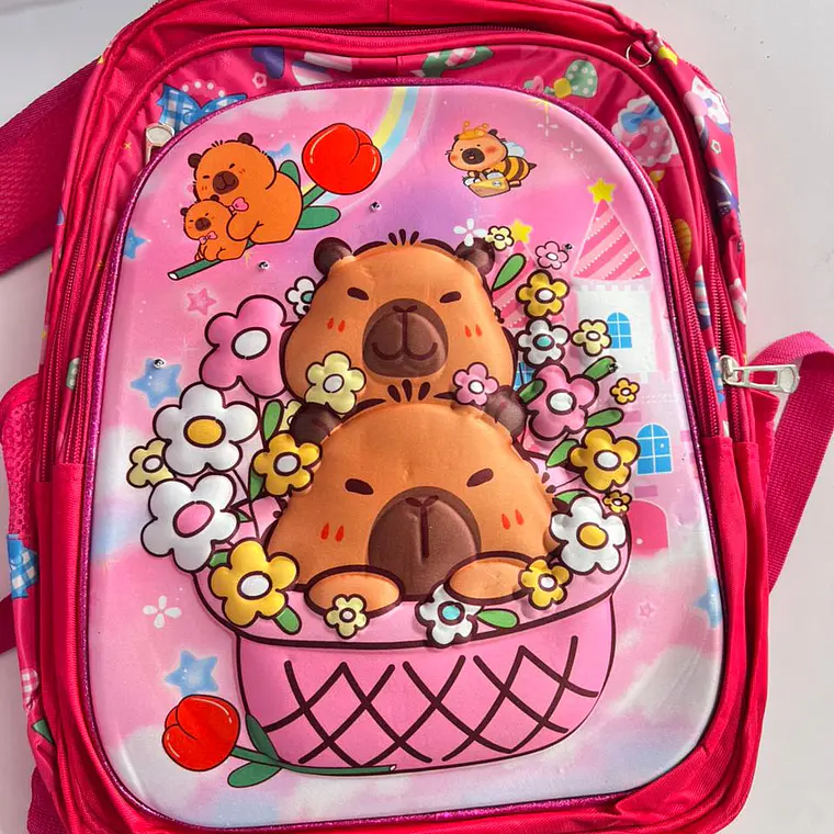 COMBO MOCHILA PARA PRIMARIA DISEÑO CAPIBARA AL AZAR MOD# 25163-7 15