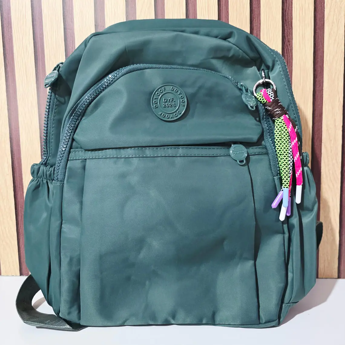 MOCHILA JUVENIL COLGANTE DE COLORES MOD# 1226-9 3