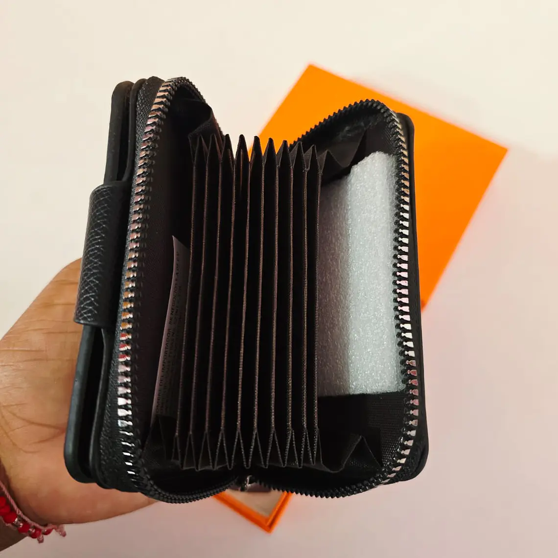 CARTERA/TARJETERO PARA CABALLERO GRENOBIL MOD# D40059 6
