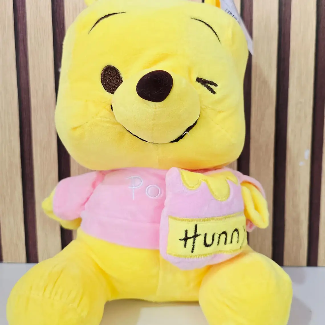 PELUCHES STITCH, WINNIE POOH O CERDITO MOD# WYK5-23, 32, 26 5