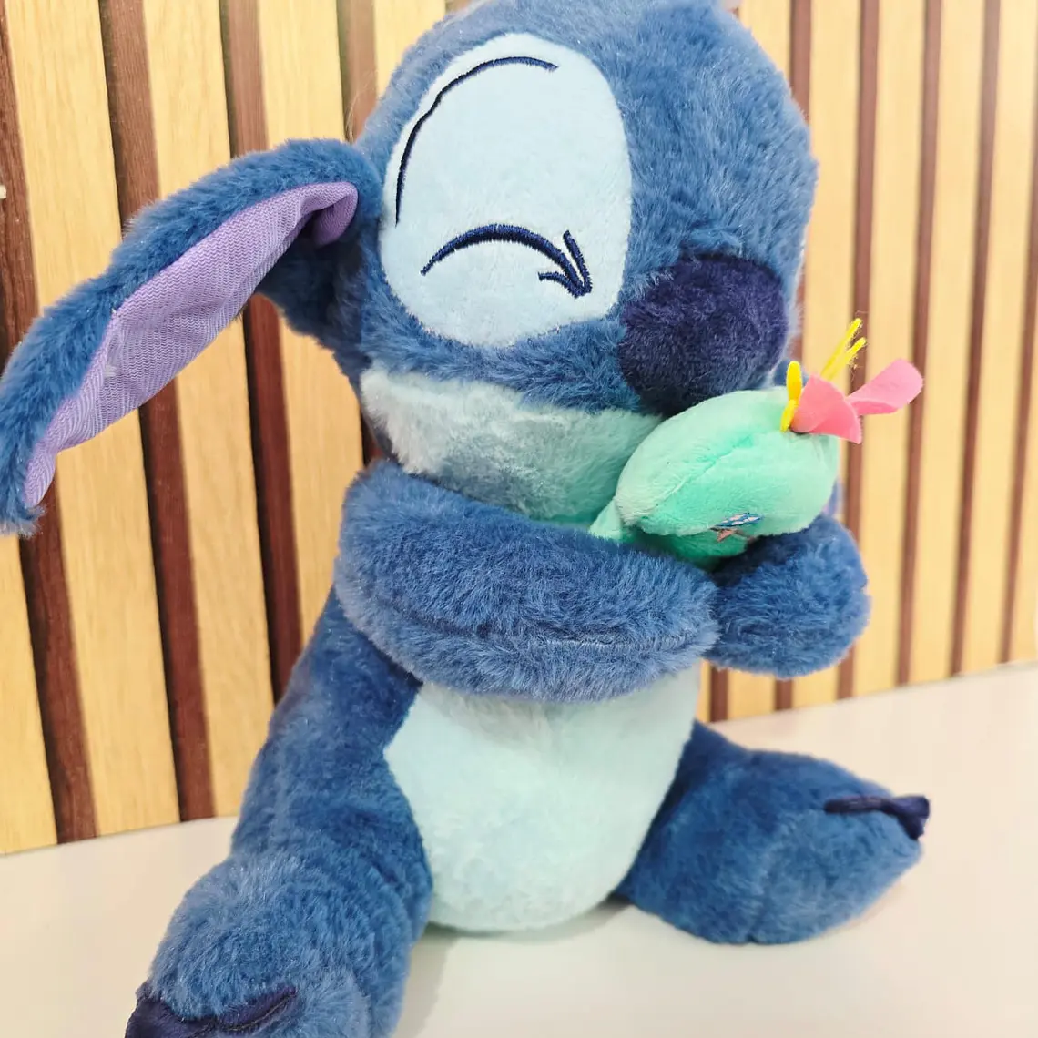 PELUCHES STITCH, WINNIE POOH O CERDITO MOD# WYK5-23, 32, 26 6
