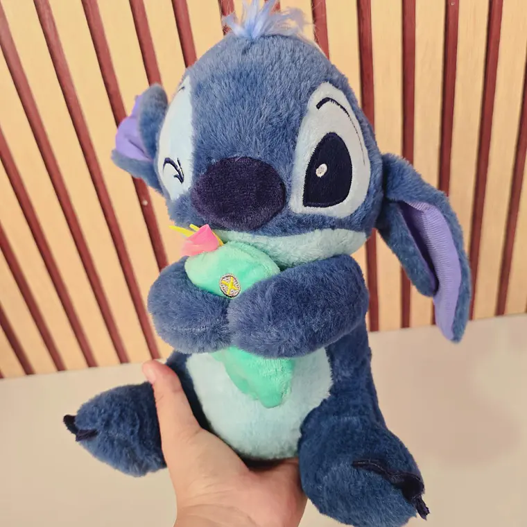 PELUCHES STITCH, WINNIE POOH O CERDITO MOD# WYK5-23, 32, 26 9