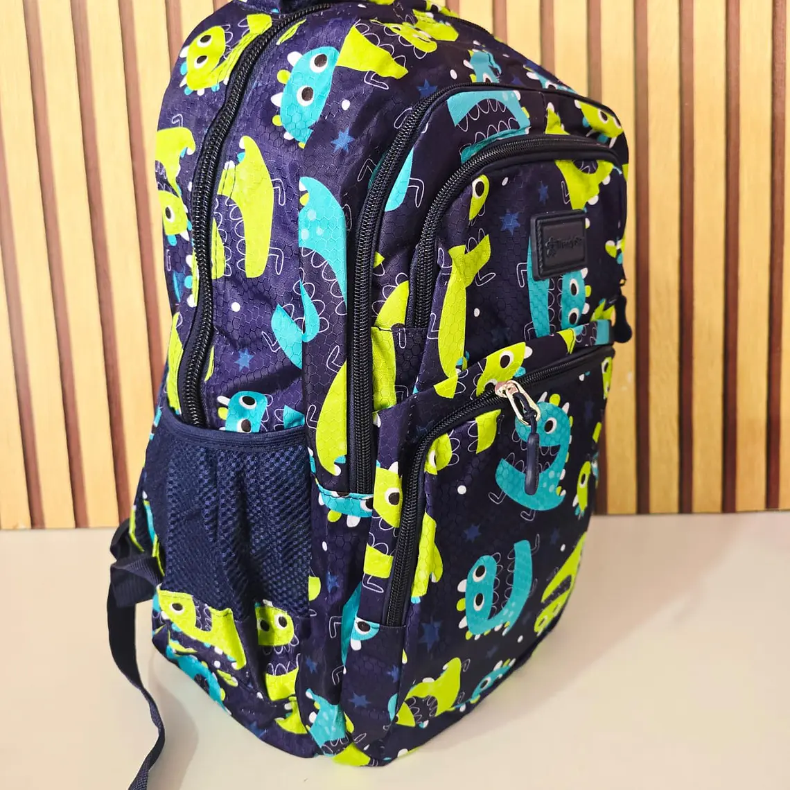 COMBO MOCHILA TRENDY JUVENIL VARIOS DISEÑOS MODELO# 2025 b 11