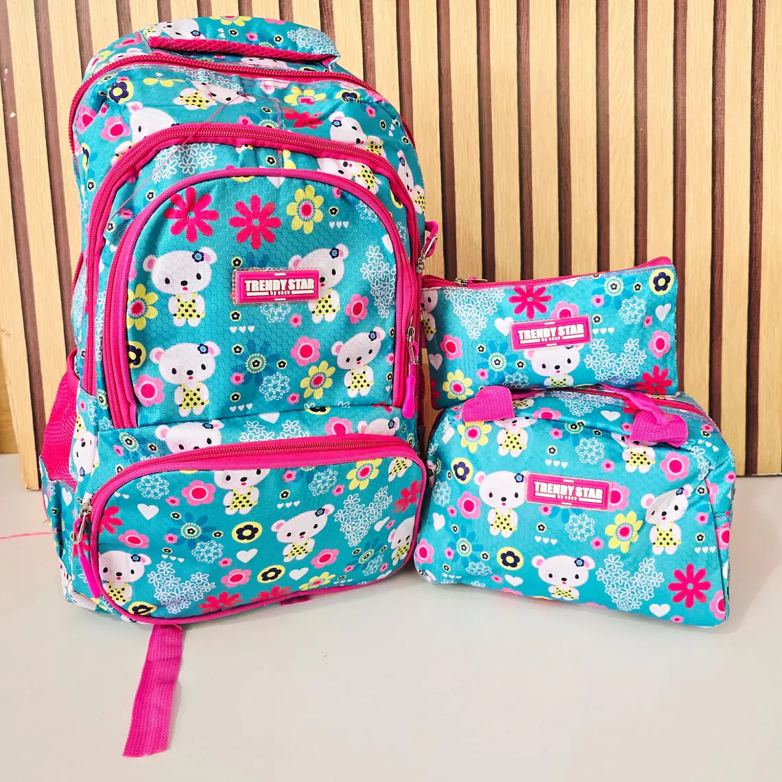 COMBO MOCHILA TRENDY JUVENIL VARIOS DISEÑOS MOELO# 2024 (varios) 9