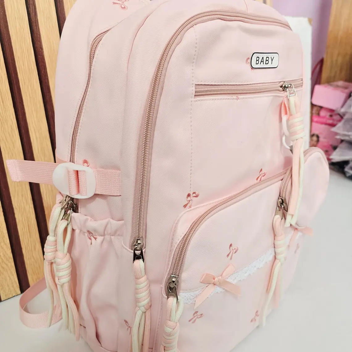 MOCHILA JUVENIL CON MONEDERITO Y ENCAJE (MOÑOS) MOD# 6925 10