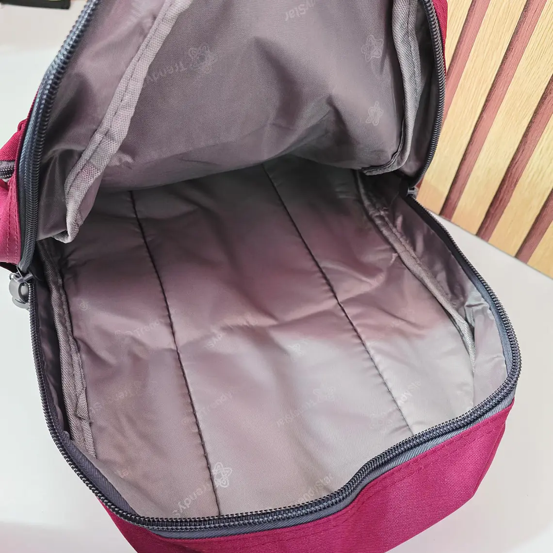 MOCHILA JUVENIL TRENDY STAR (VINO) MOD# 2018 4