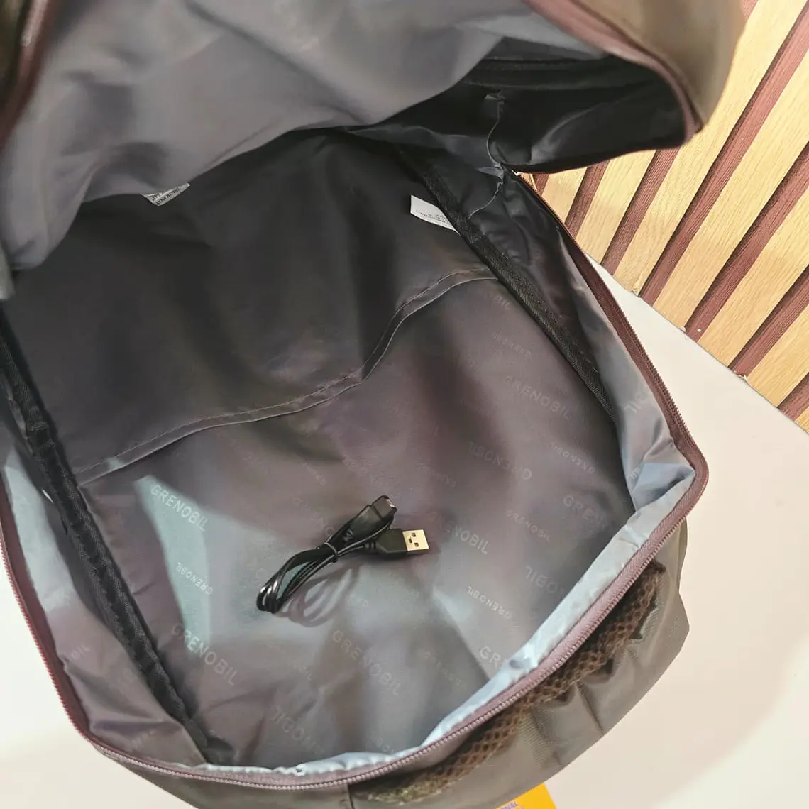 MOCHILA GRENOBIL CABALLERO MOD # 1912374 12