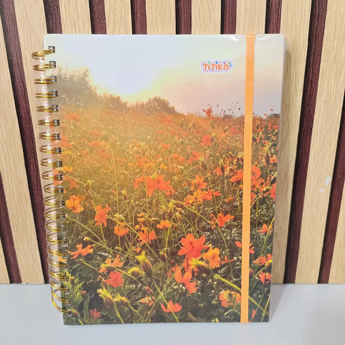 (CUADROS) LIBRETA PROFESIONAL CON 200 HOJAS MOD# TK-0137BJ 3
