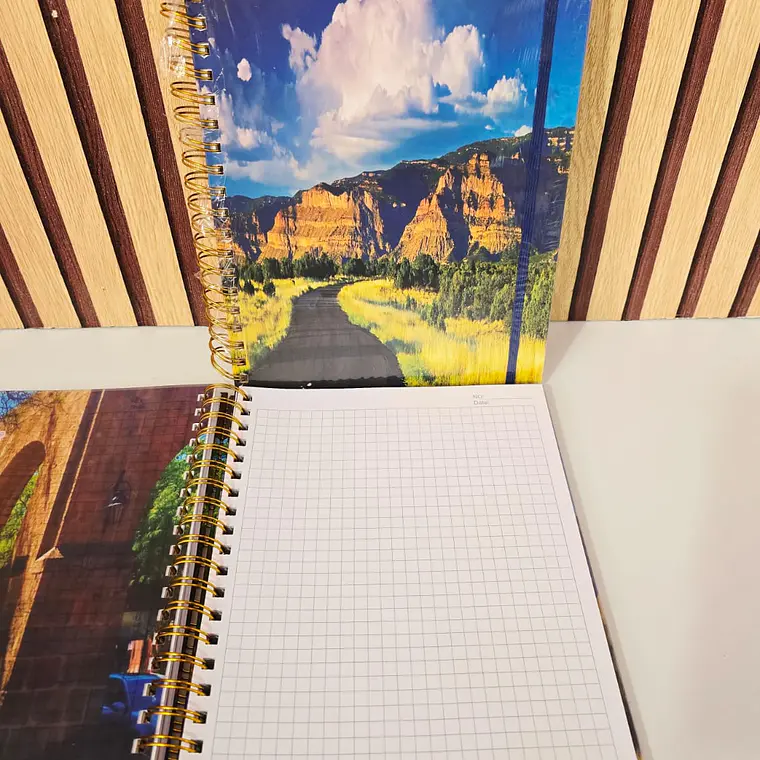(CUADROS) LIBRETA PROFESIONAL CON 200 HOJAS MOD# TK-0137BJ 7
