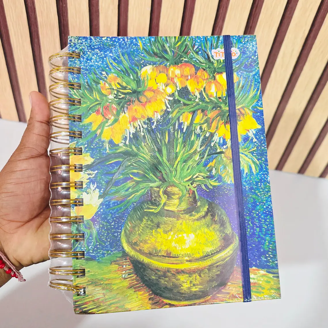 (RAYAS) LIBRETA MEDIANA CON 200 HOJAS MOD# TK-0163BJ 10