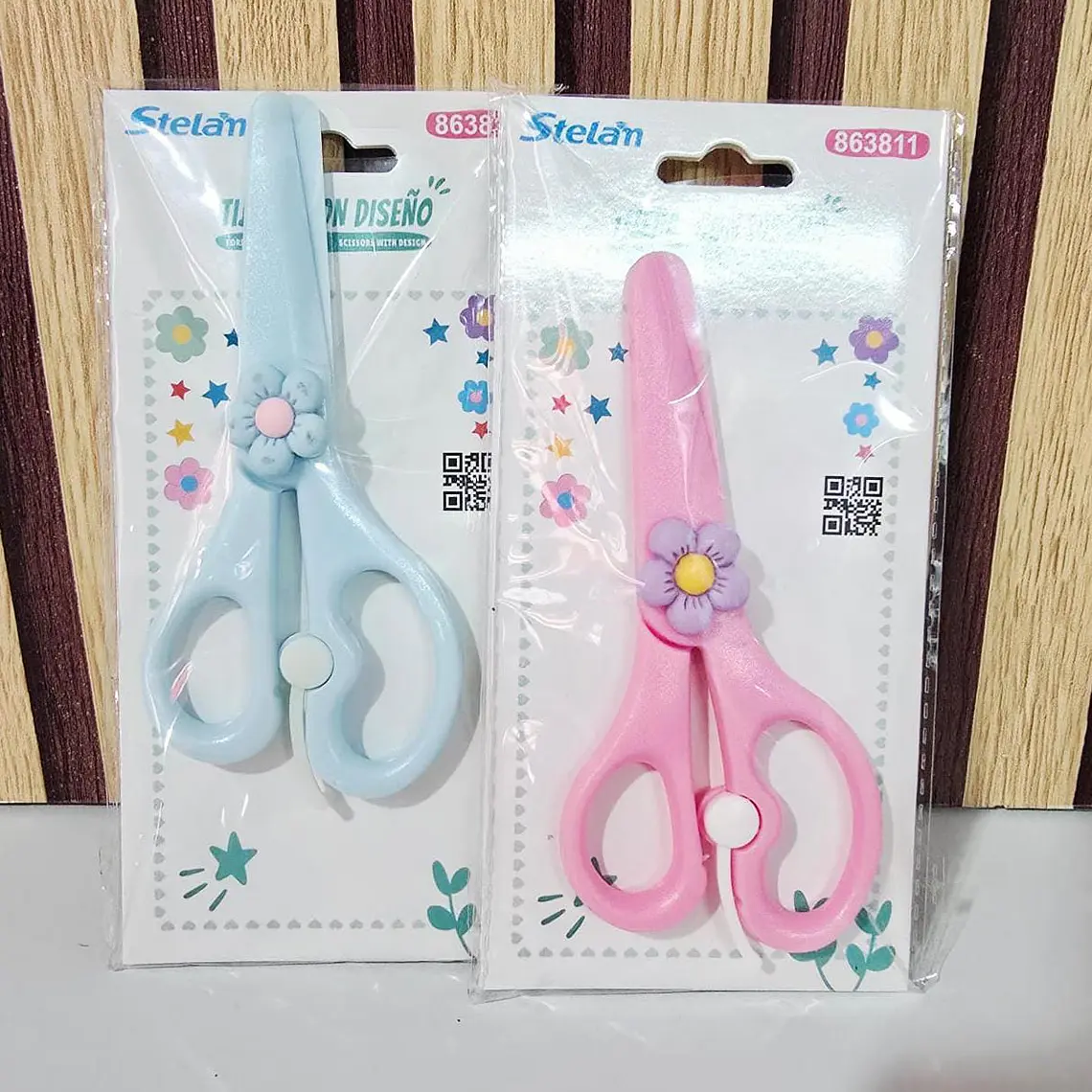 TIJERAS DISEÑO FLORECITA MOD# 863811 1