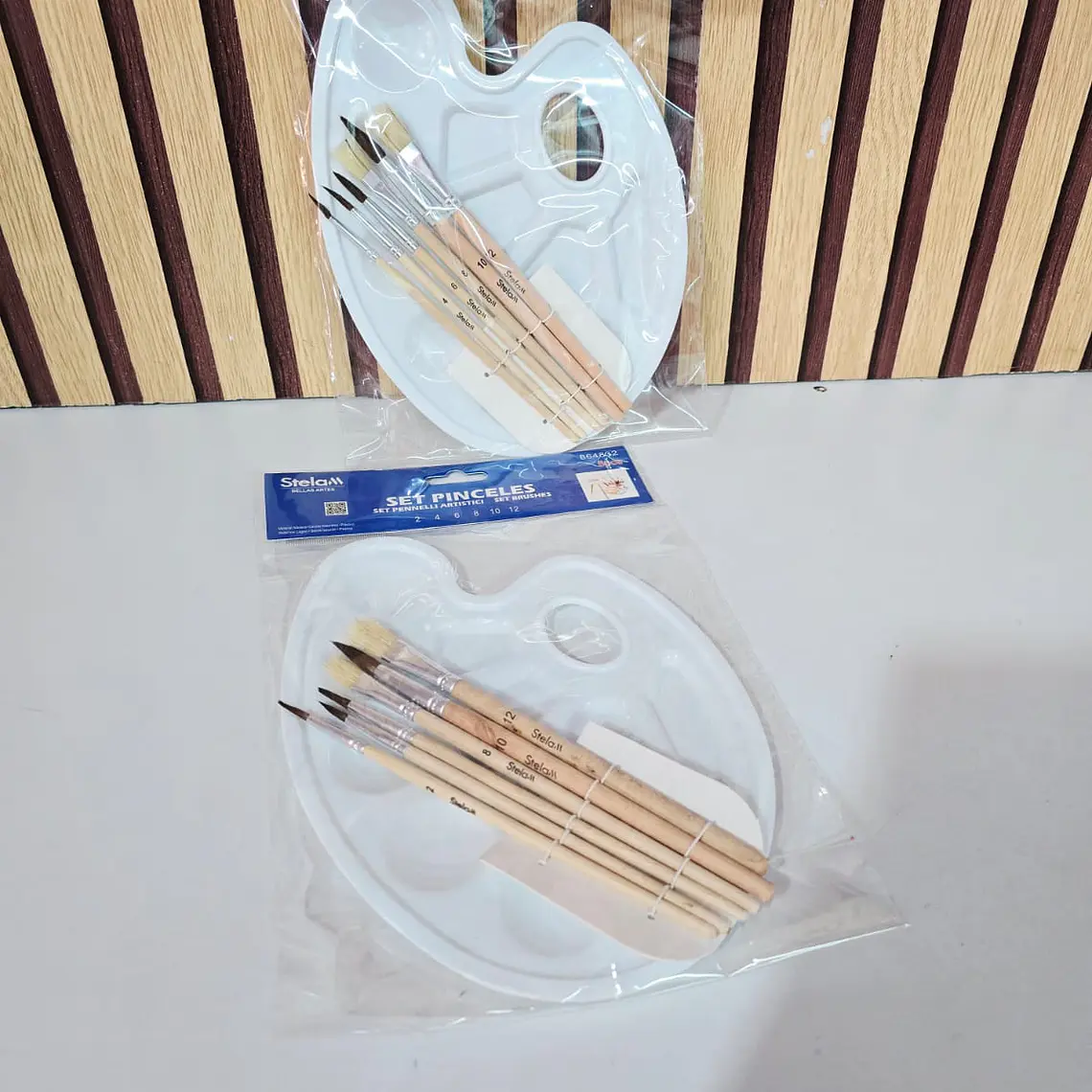 SET DE PINCELES + PALETA PARA PINTURA MOD# 864832 🫟 3