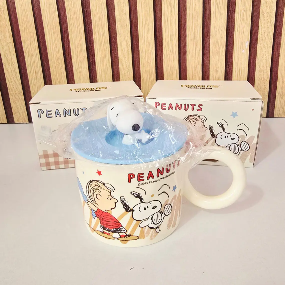 TAZA DE 360ML DISEÑO SNOOPY CON TAPA MOD# TCB-188 3