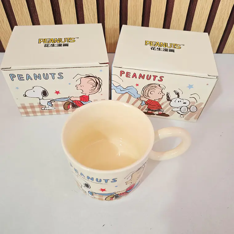 TAZA DE 360ML DISEÑO SNOOPY CON TAPA MOD# TCB-188 6