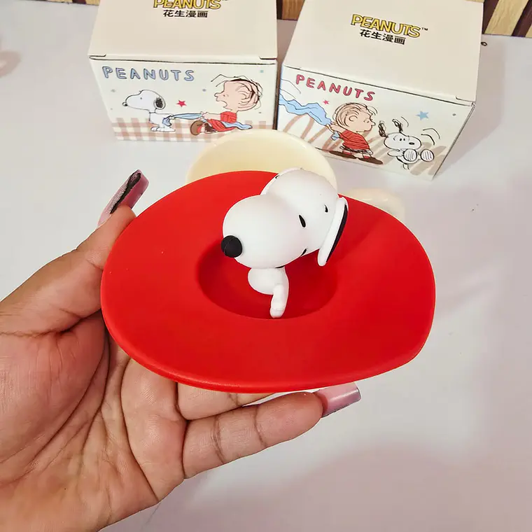 TAZA DE 360ML DISEÑO SNOOPY CON TAPA MOD# TCB-188 7